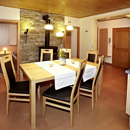 Haus Brugger Apartamento *